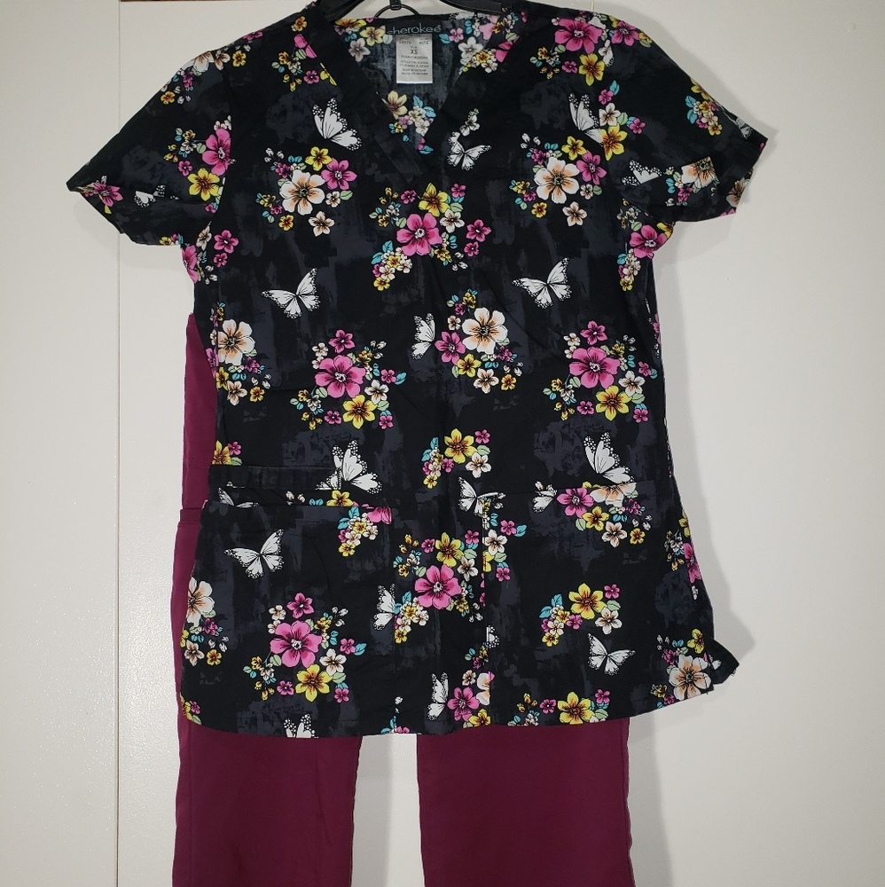 Scrub top